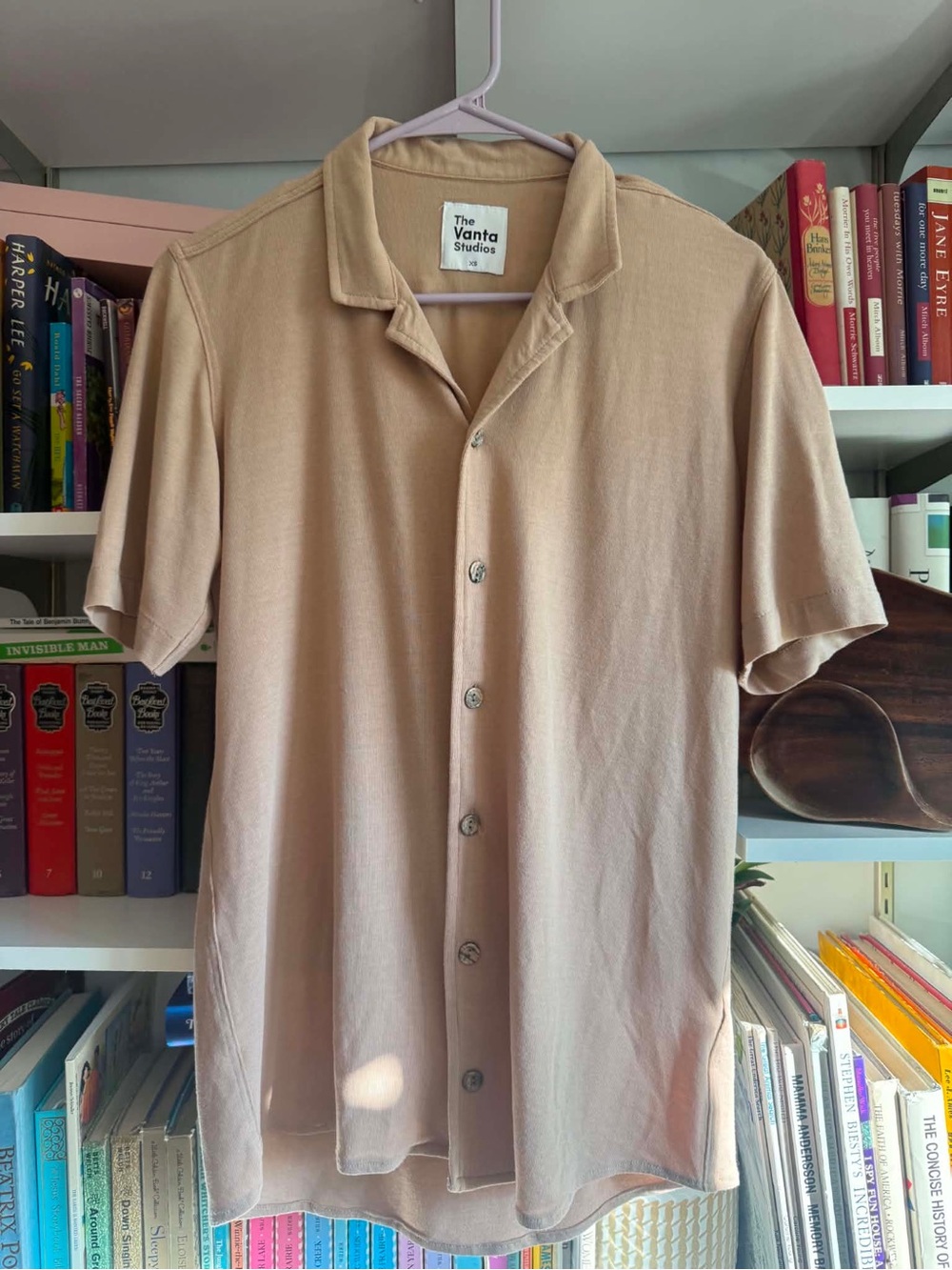 Men's Short-Sleeve Button-Down Shirt in Tan